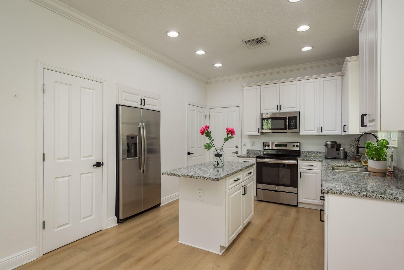 637 JETSTAR LN, OLDSMAR, FL, 34677