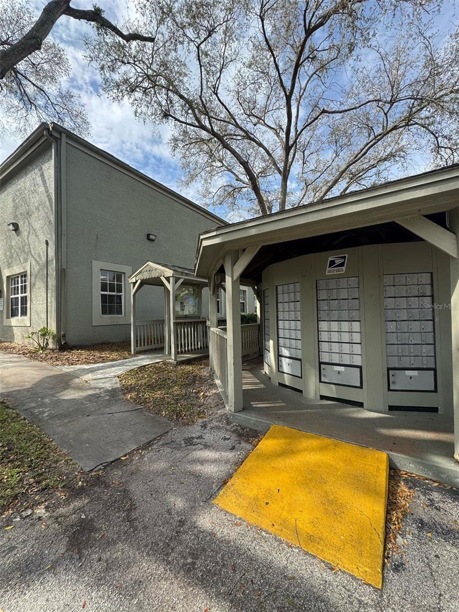 6100 WESTGATE DR #203, ORLANDO, FL, 32835