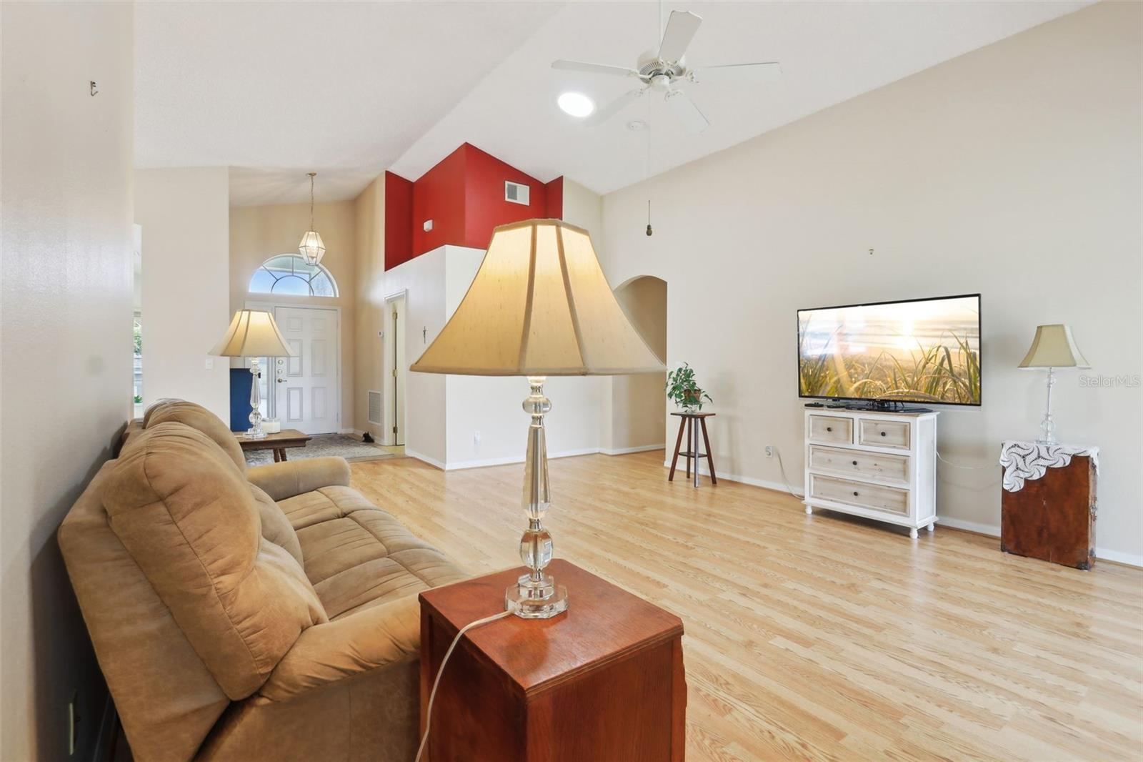 4020 CAPLAND AVE, CLERMONT, FL, 34711