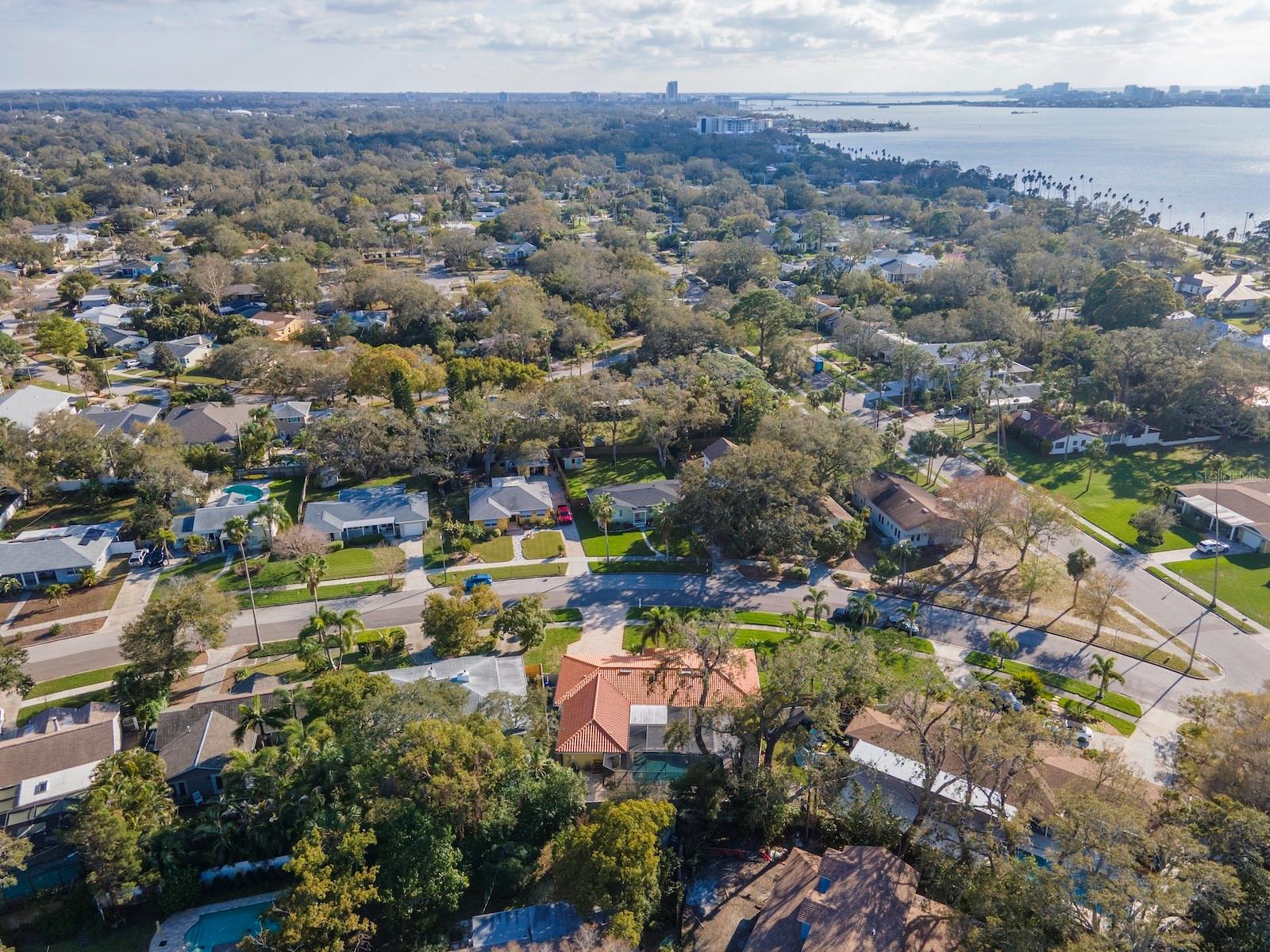 220 GARDEN CIR S, DUNEDIN, FL, 34698
