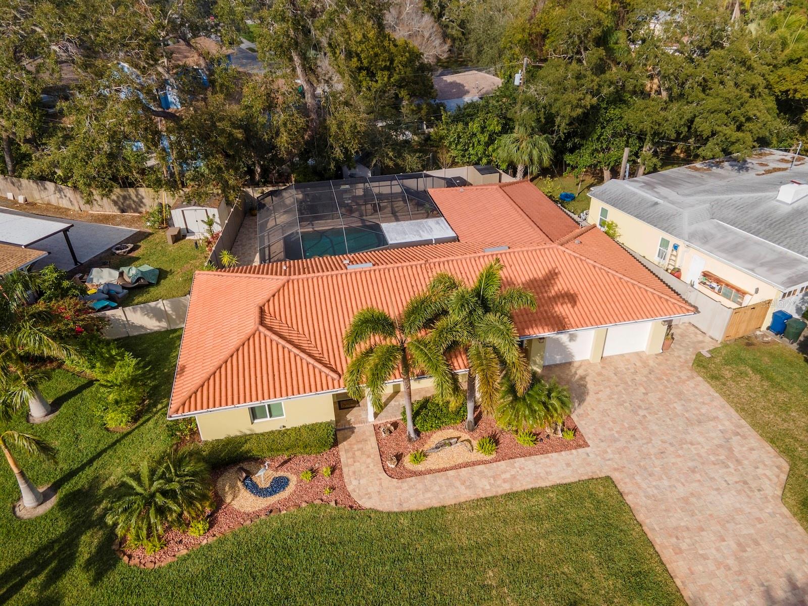 220 GARDEN CIR S, DUNEDIN, FL, 34698