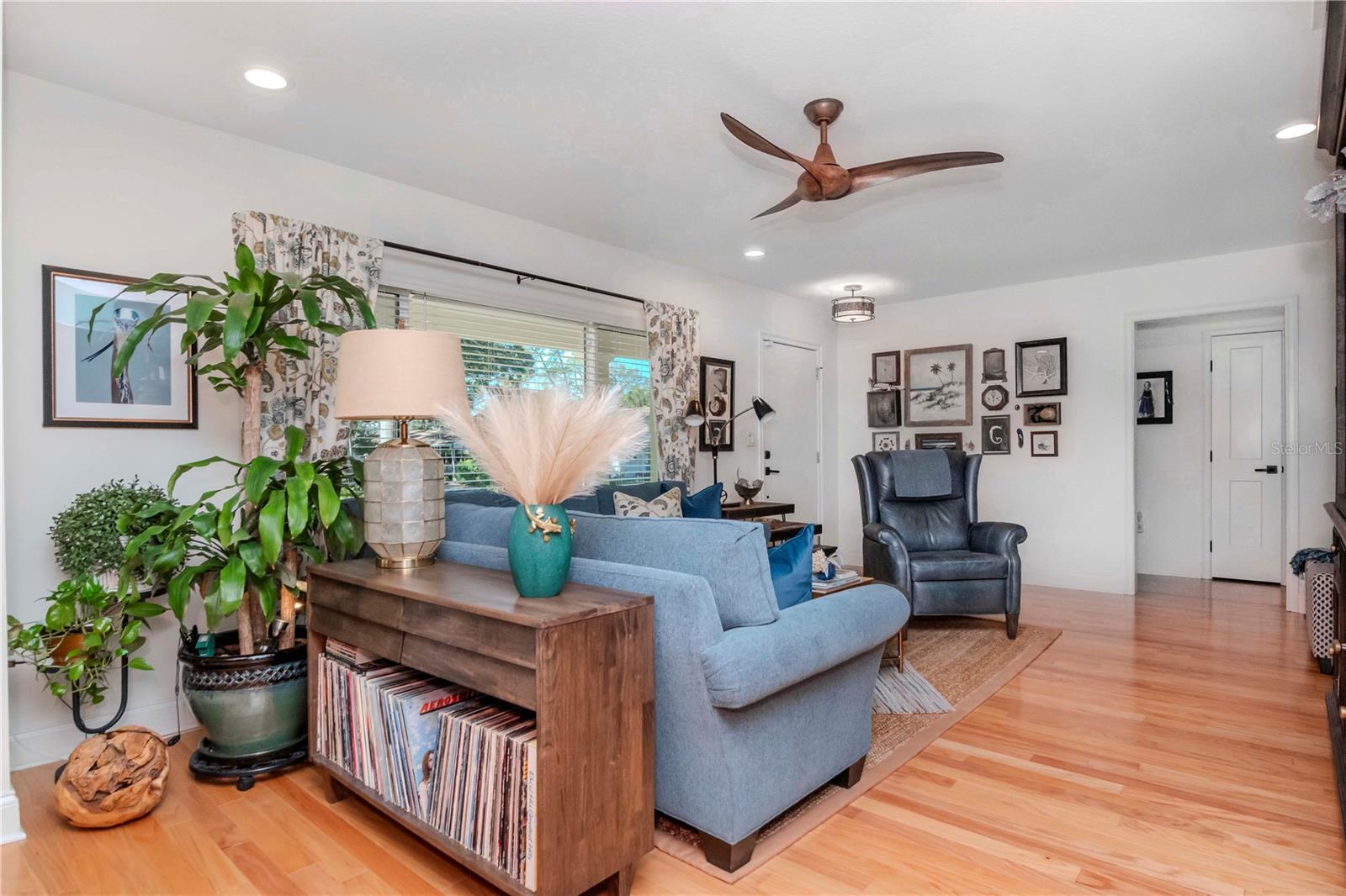 220 GARDEN CIR S, DUNEDIN, FL, 34698