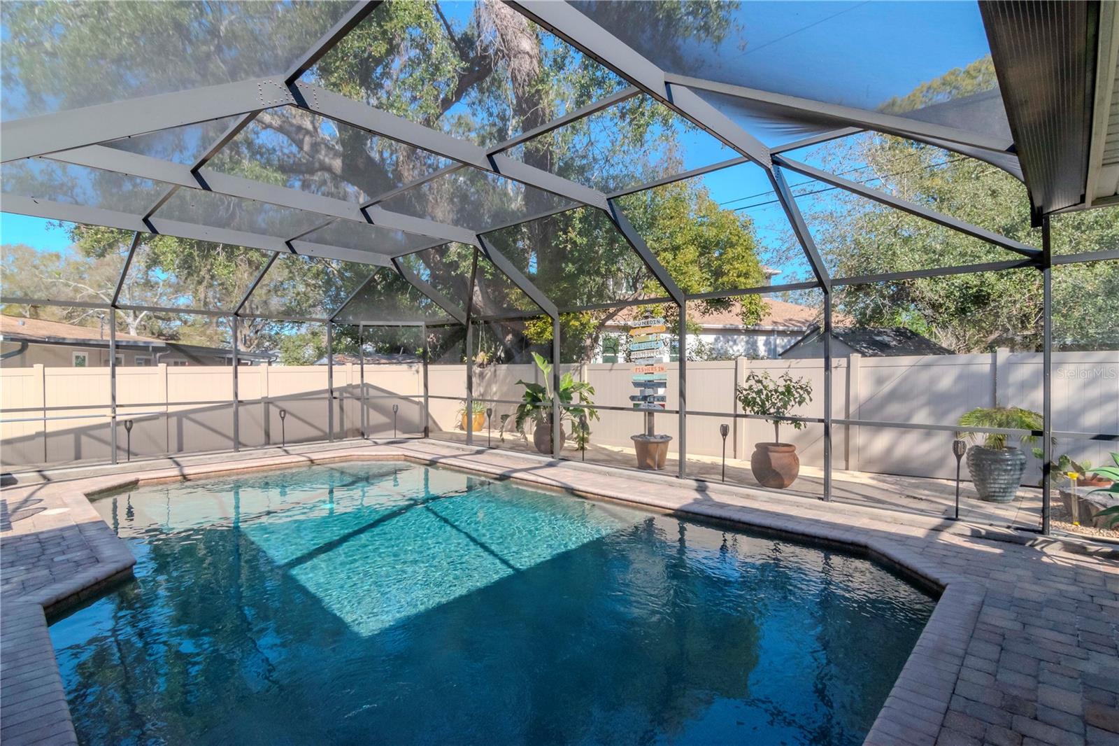 220 GARDEN CIR S, DUNEDIN, FL, 34698