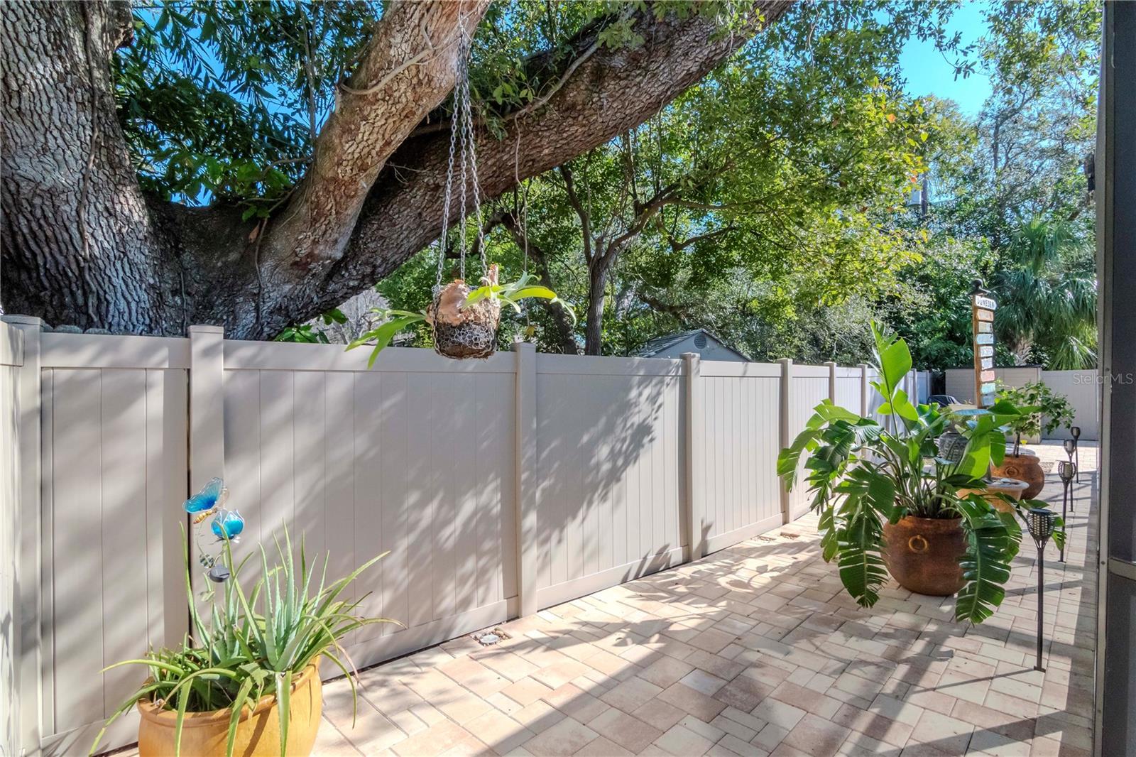 220 GARDEN CIR S, DUNEDIN, FL, 34698