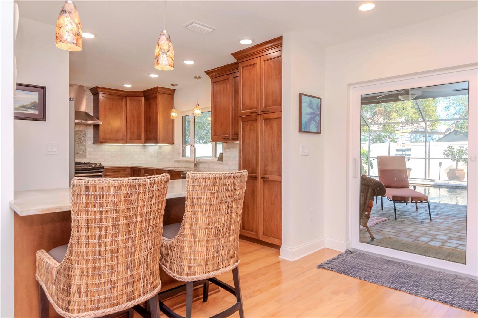 220 GARDEN CIR S, DUNEDIN, FL, 34698
