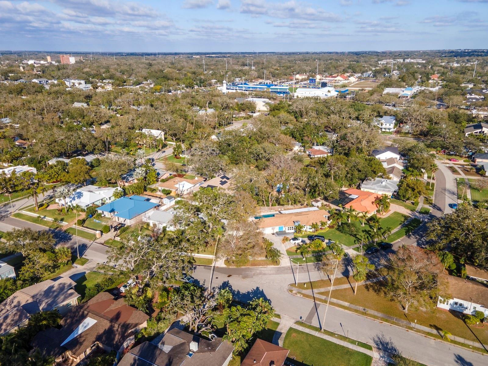 220 GARDEN CIR S, DUNEDIN, FL, 34698