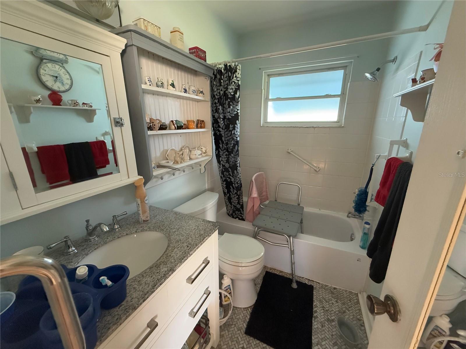 519 BELLAIRE DR, VENICE, FL, 34293