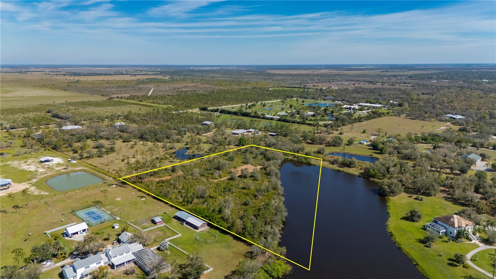 33280 WASHINGTON LOOP RD, PUNTA GORDA, FL, 33982