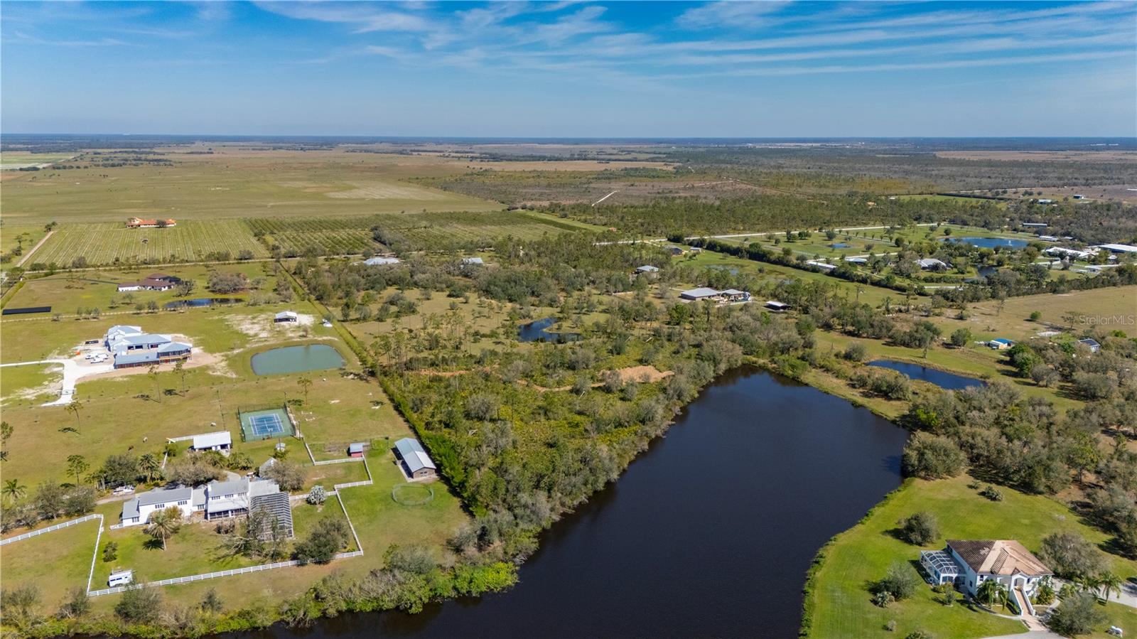 33280 WASHINGTON LOOP RD, PUNTA GORDA, FL, 33982