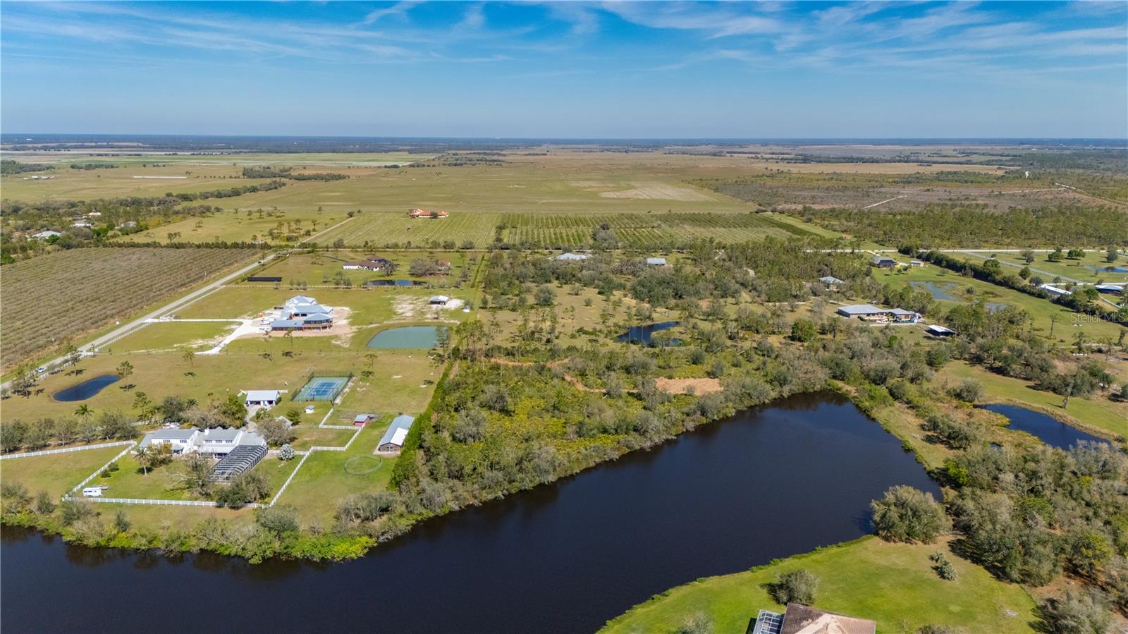 33280 WASHINGTON LOOP RD, PUNTA GORDA, FL, 33982