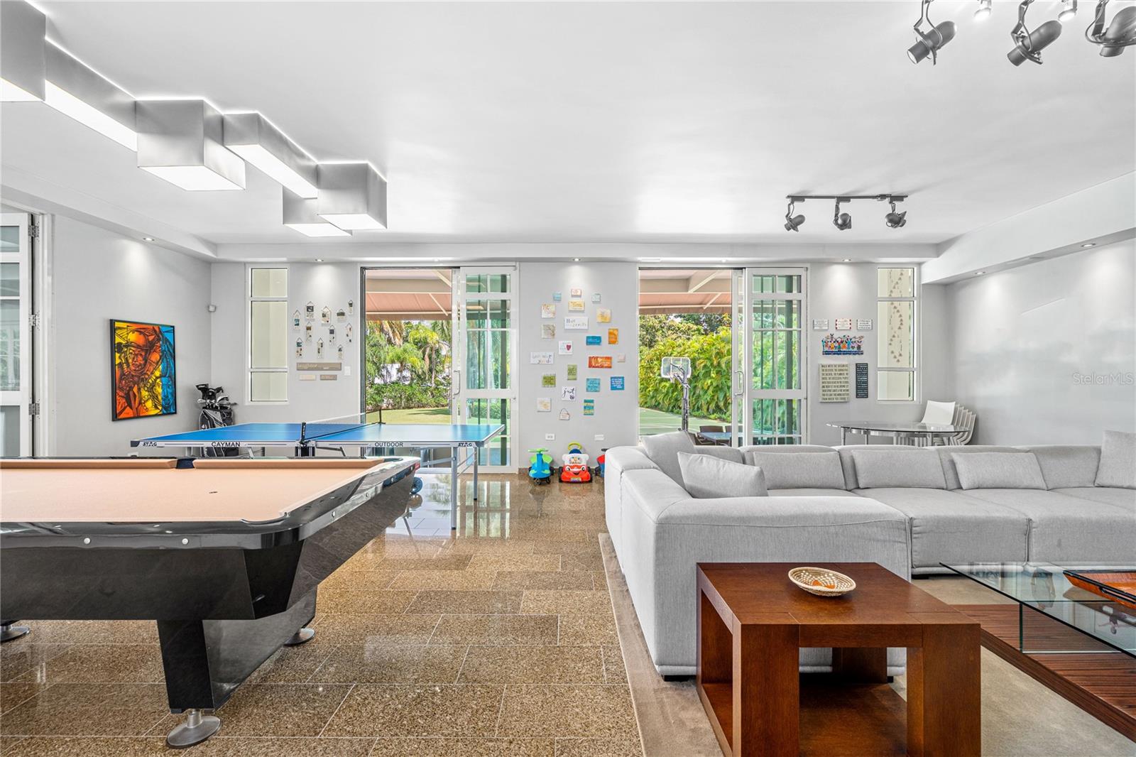 PR9111890 Property Photo