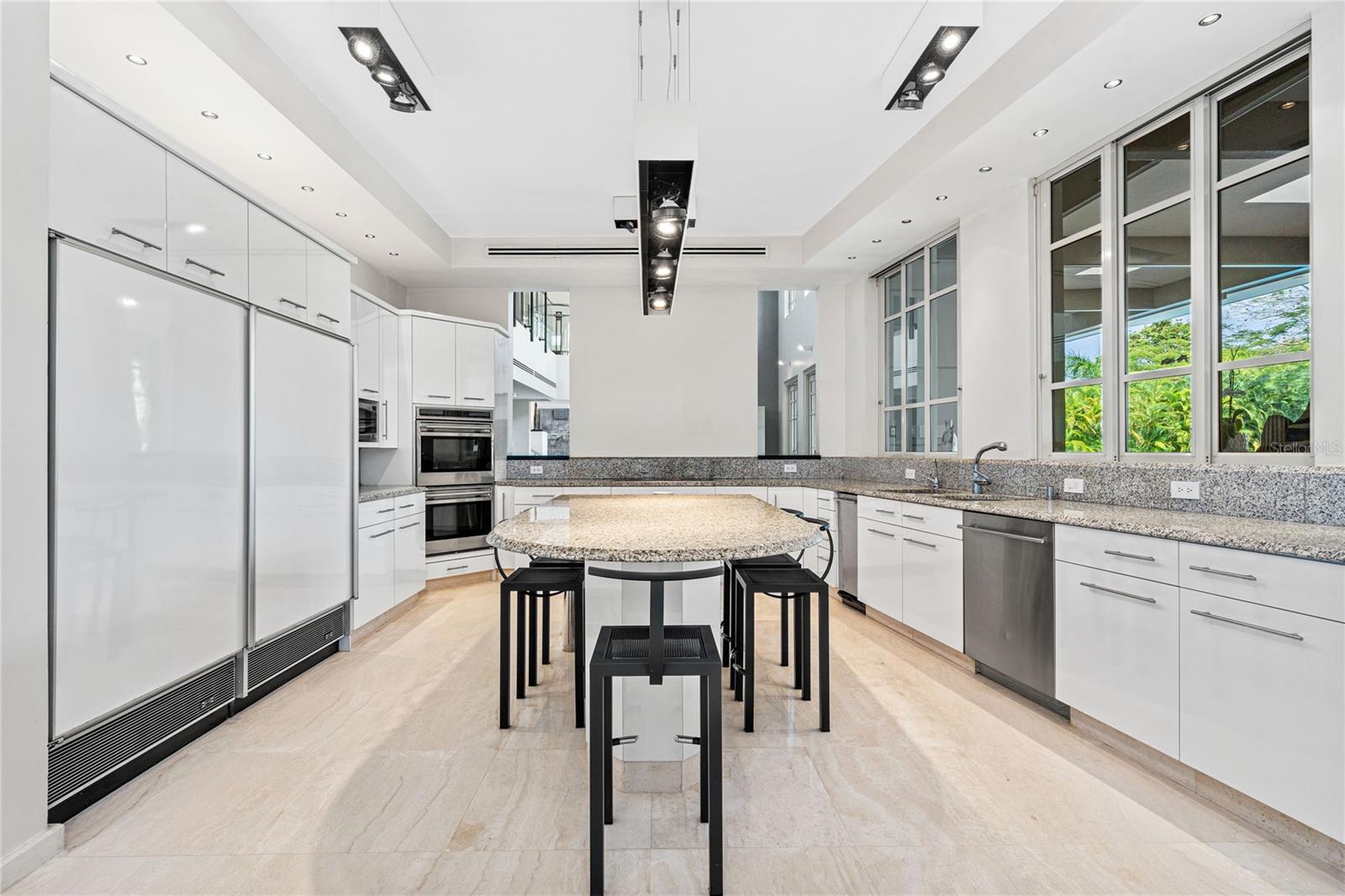 PR9111890 Property Photo