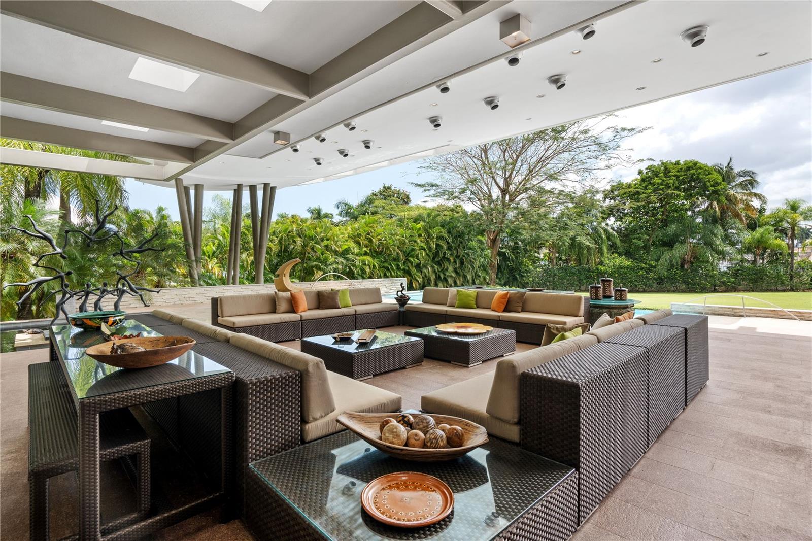 PR9111890 Property Photo