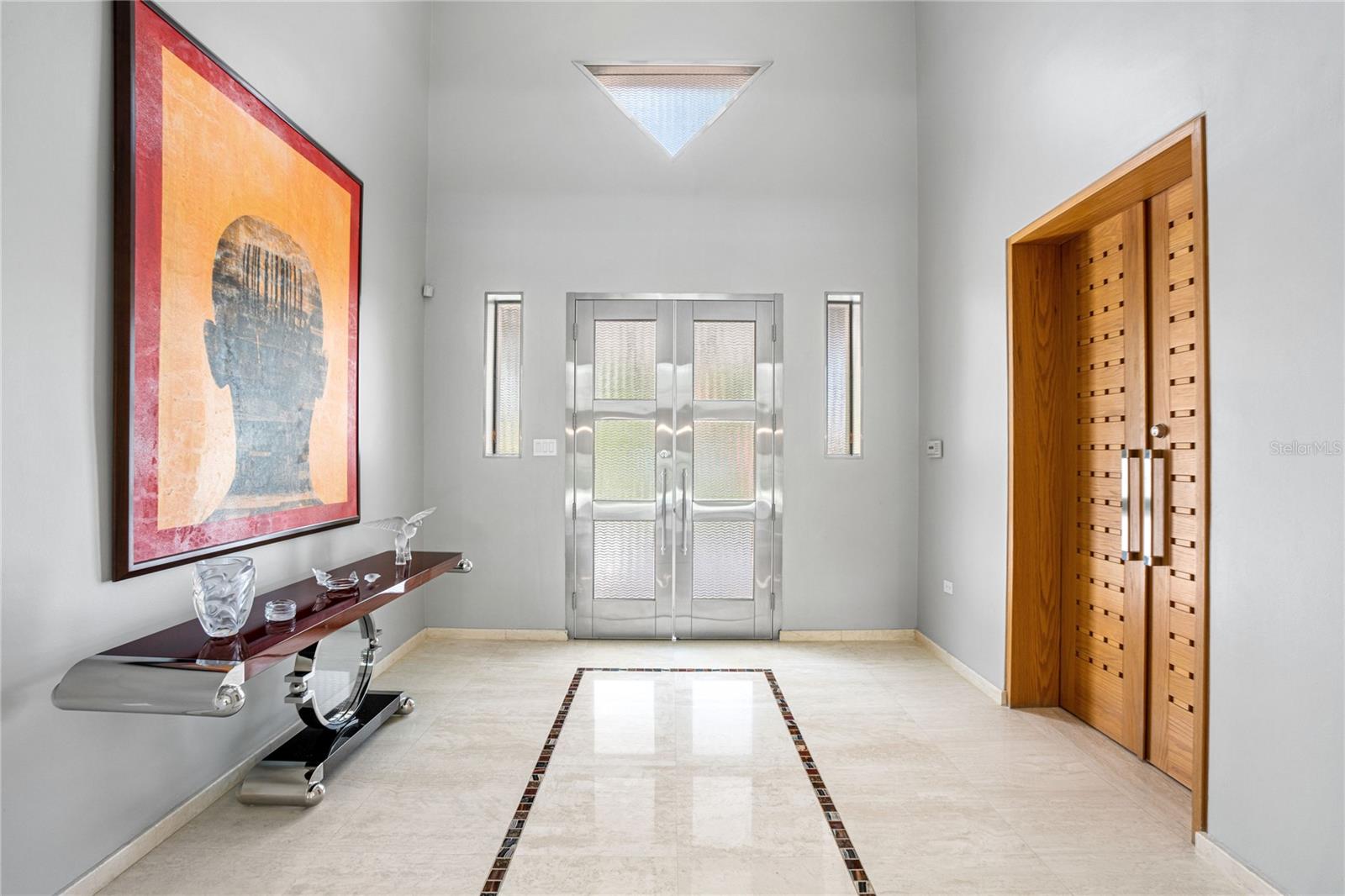 PR9111890 Property Photo