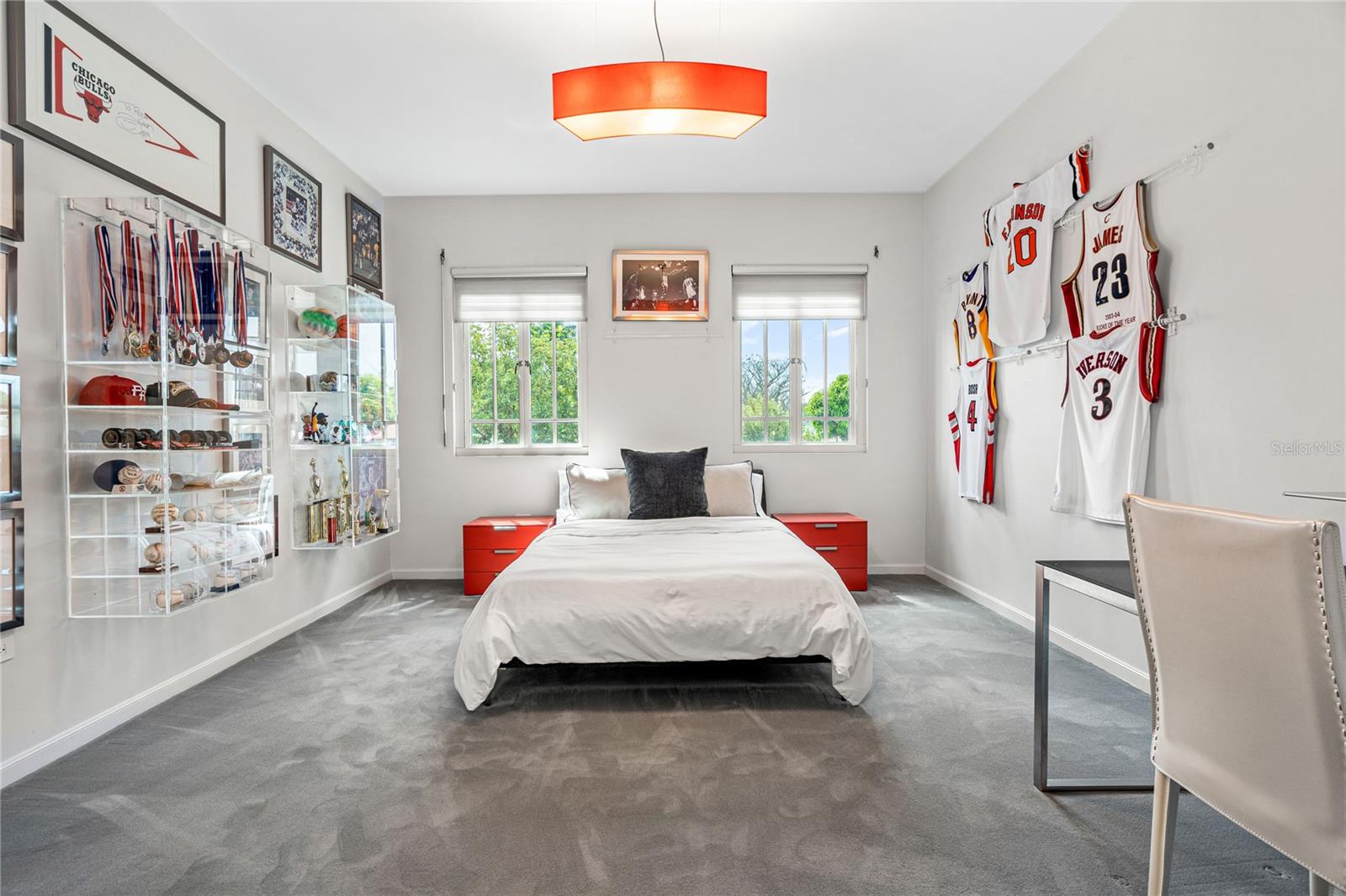 PR9111890 Property Photo