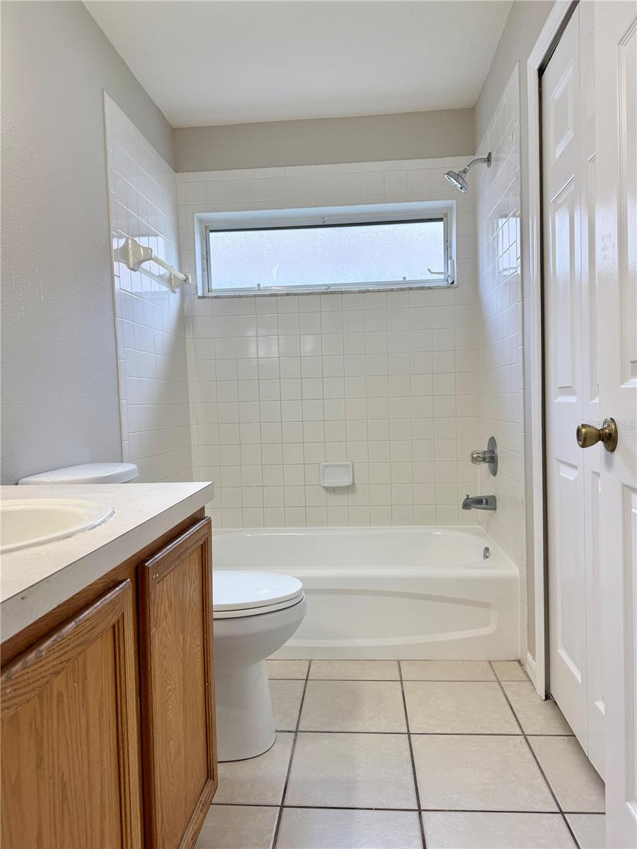 10431 ISLEWORTH AVE, TAMPA, FL, 33647