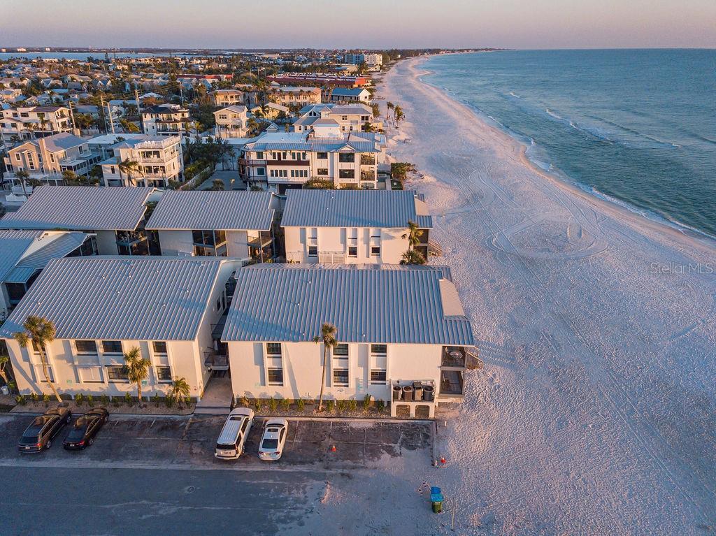 6700 GULF DR #B8, HOLMES BEACH, FL, 34217