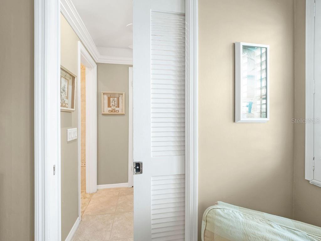 6700 GULF DR #B8, HOLMES BEACH, FL, 34217