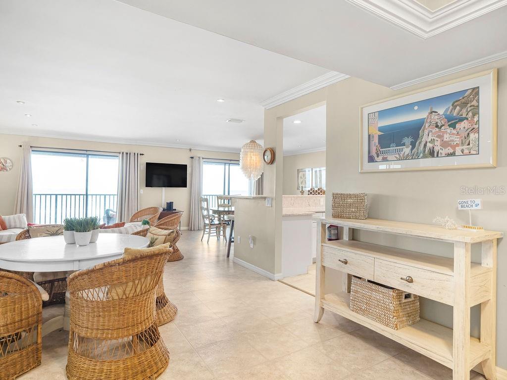 6700 GULF DR #B8, HOLMES BEACH, FL, 34217