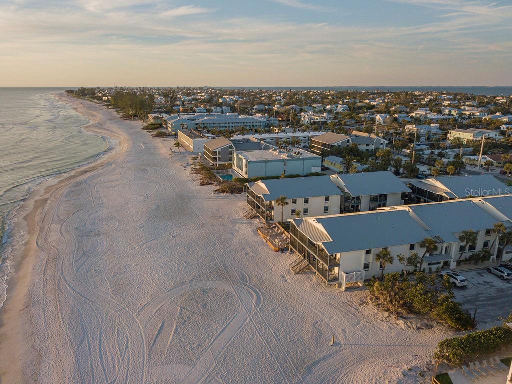6700 GULF DR #B8, HOLMES BEACH, FL, 34217