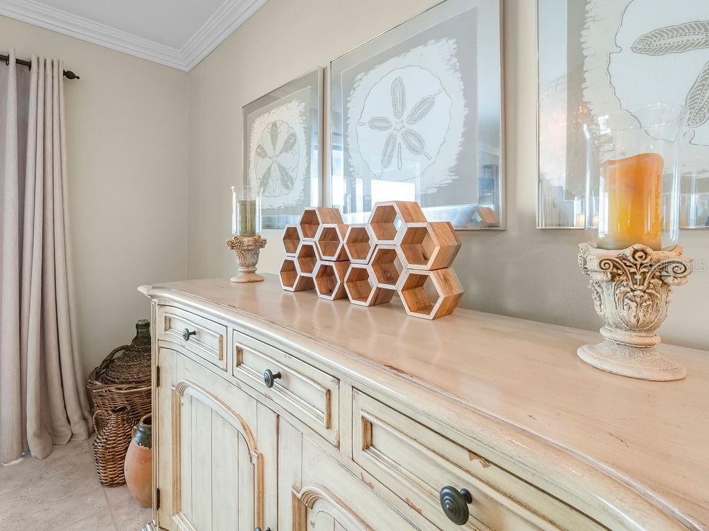 6700 GULF DR #B8, HOLMES BEACH, FL, 34217