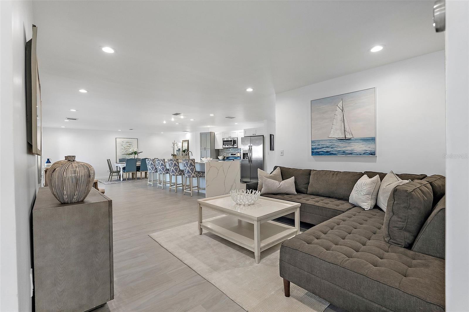 1984 KANSAS AVE NE, ST PETERSBURG, FL, 33703