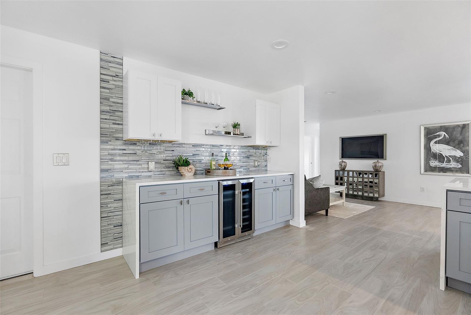 1984 KANSAS AVE NE, ST PETERSBURG, FL, 33703