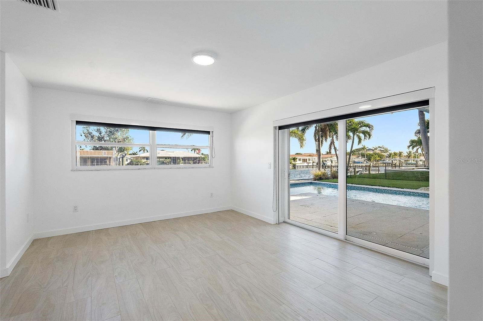 1984 KANSAS AVE NE, ST PETERSBURG, FL, 33703