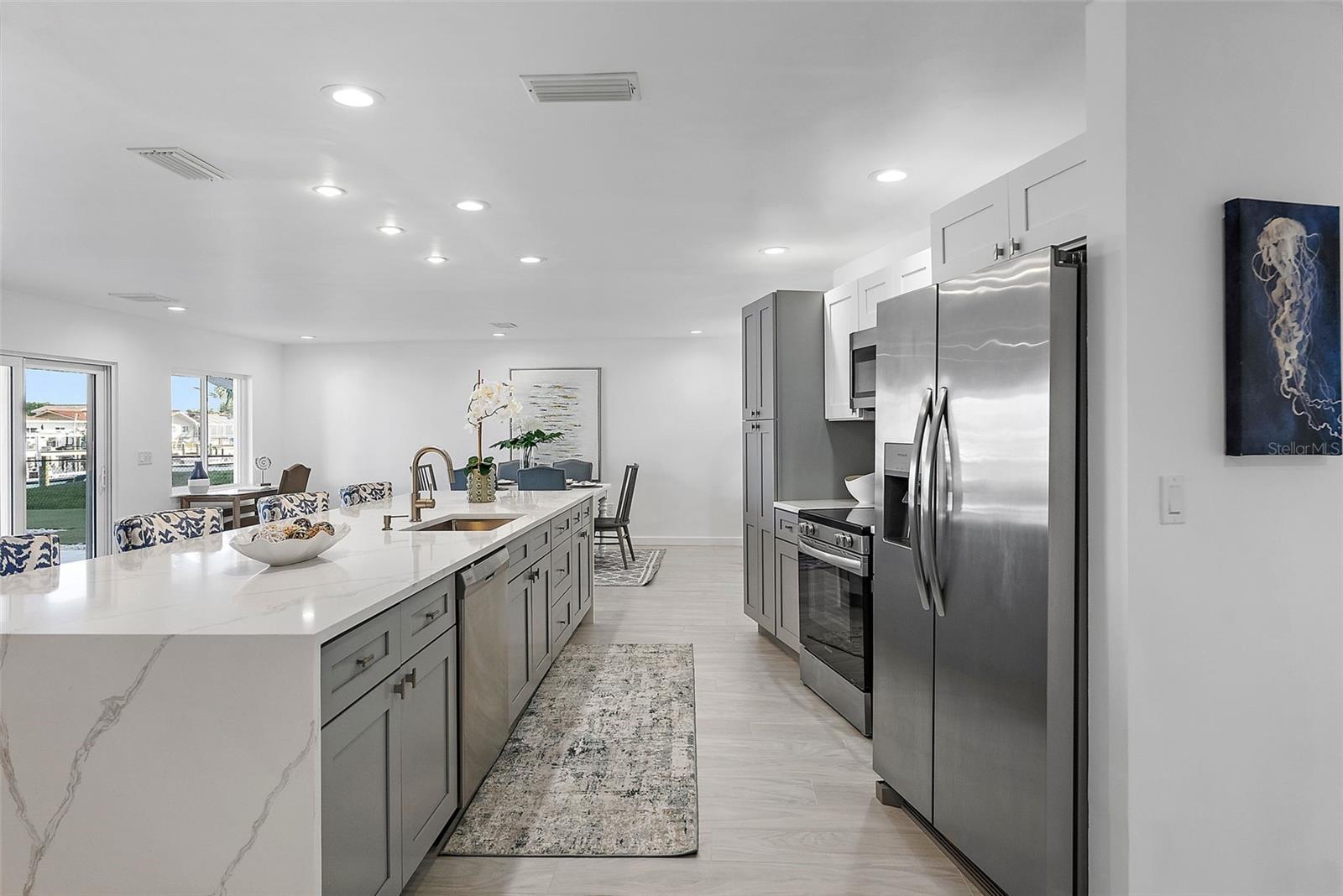 1984 KANSAS AVE NE, ST PETERSBURG, FL, 33703