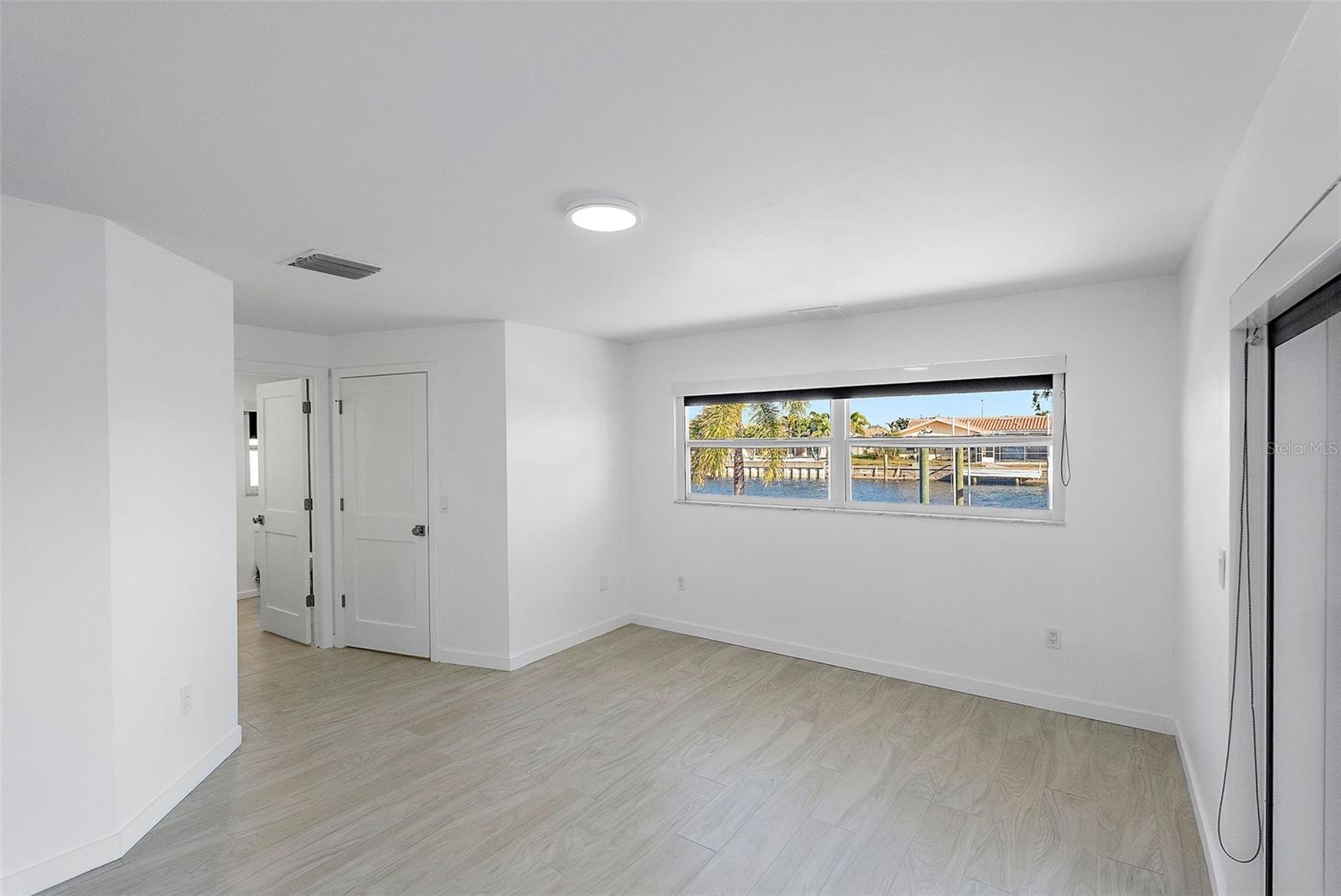 1984 KANSAS AVE NE, ST PETERSBURG, FL, 33703