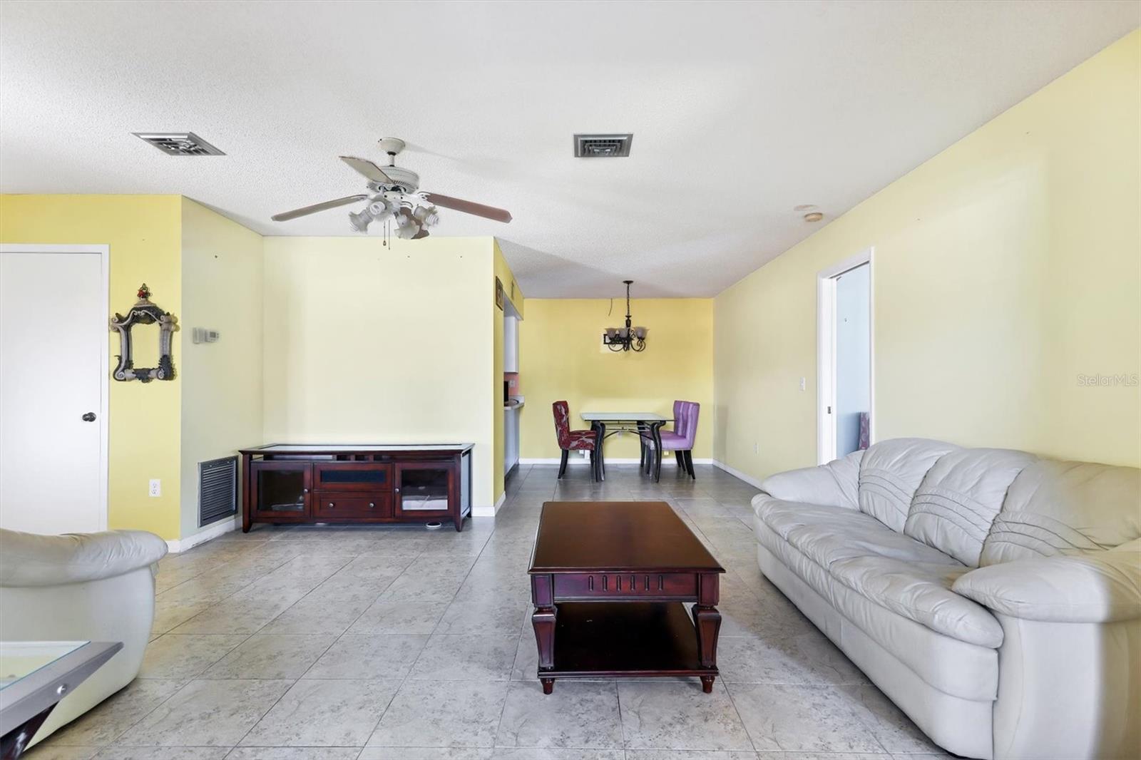 3208 VIVIENDA BLVD, BRADENTON, FL, 34207