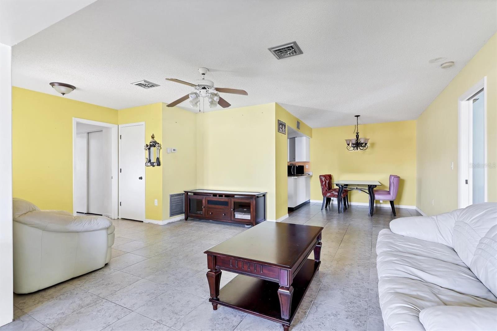 3208 VIVIENDA BLVD, BRADENTON, FL, 34207