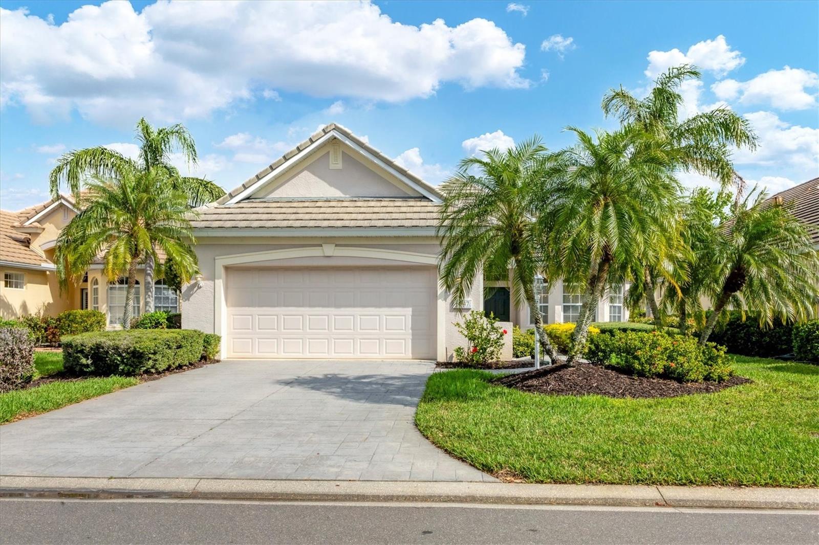 6547 OAKLAND HILLS DR, LAKEWOOD RANCH, FL, 34202