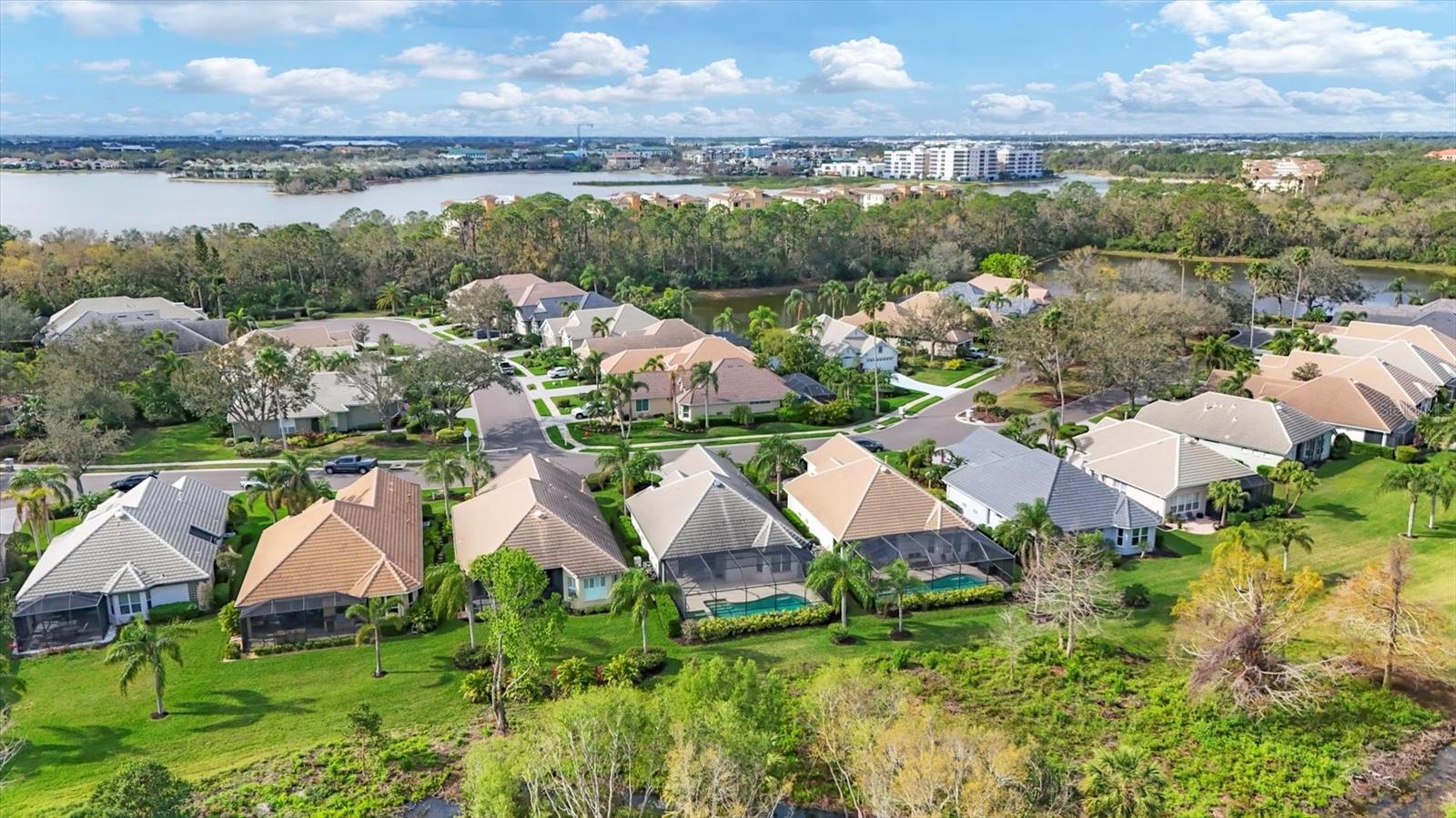 6547 OAKLAND HILLS DR, LAKEWOOD RANCH, FL, 34202