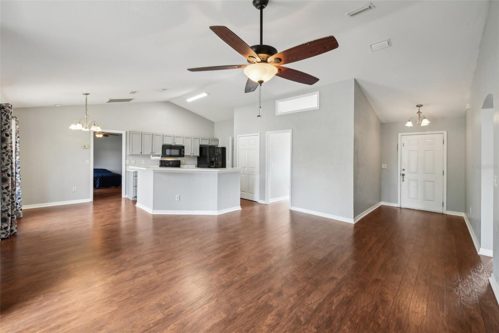 25 MAPLE CRSE, OCKLAWAHA, FL, 32179