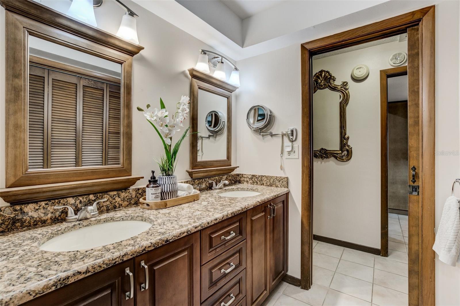 1672 WINDING CREEK RD, DUNEDIN, FL, 34698