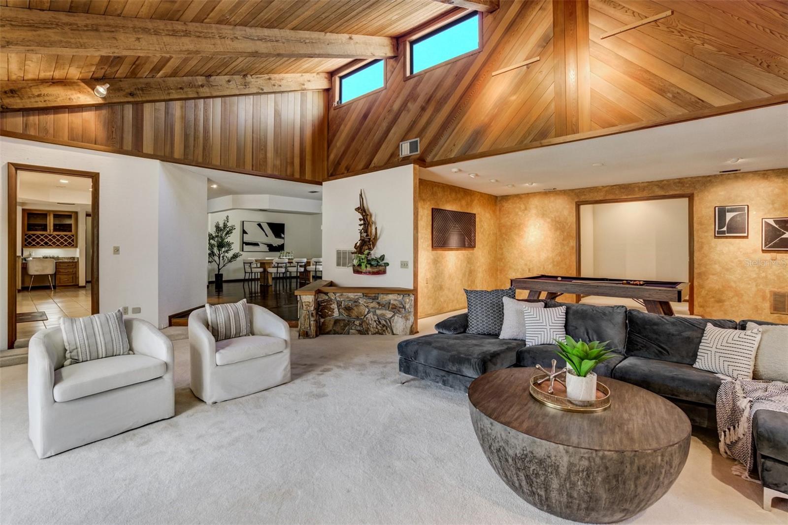 1672 WINDING CREEK RD, DUNEDIN, FL, 34698