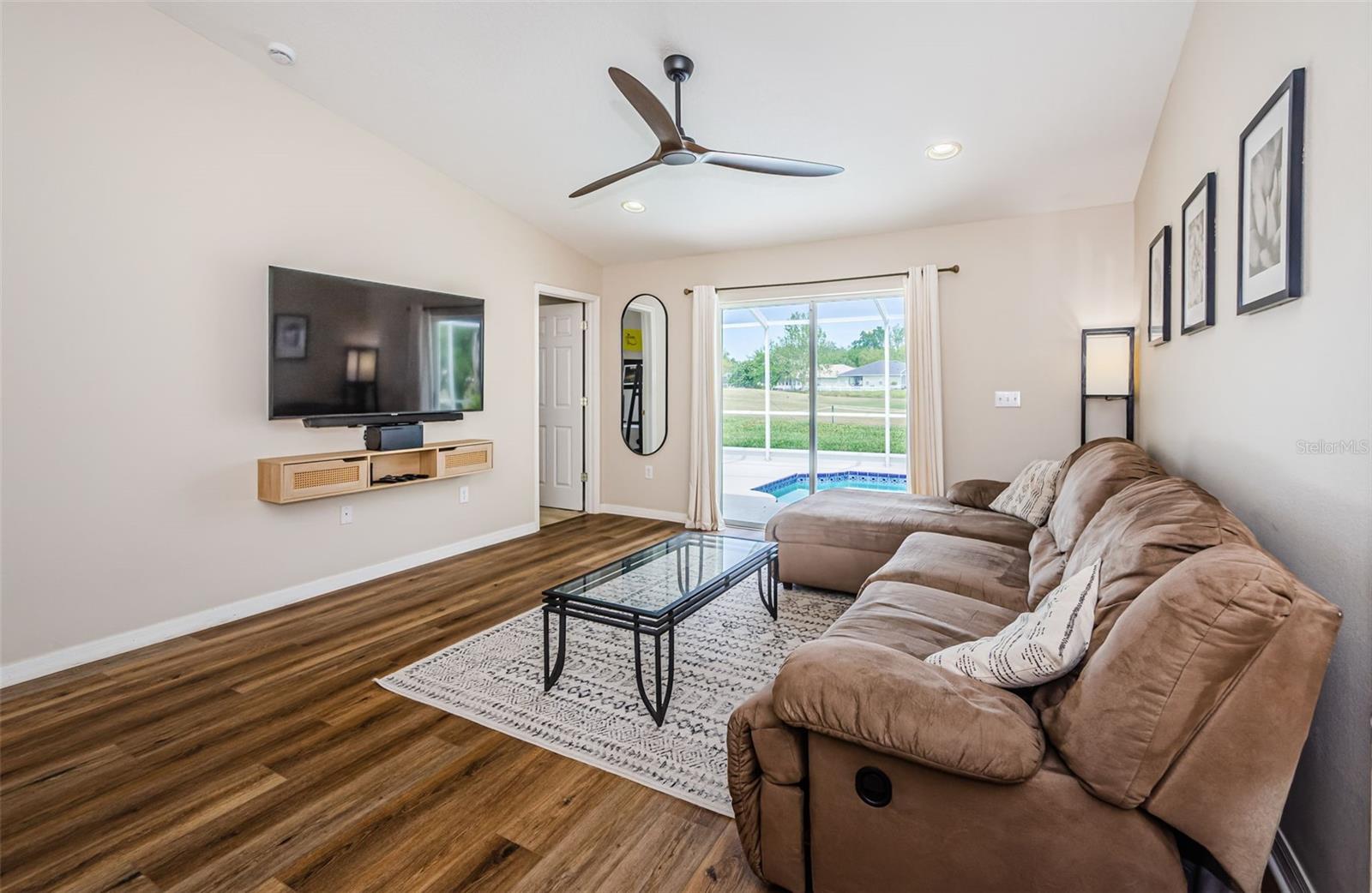18186 SANDY POINTE DR, TAMPA, FL, 33647