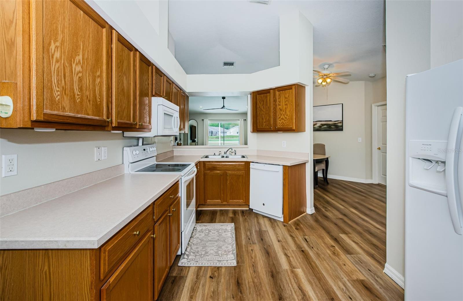 18186 SANDY POINTE DR, TAMPA, FL, 33647