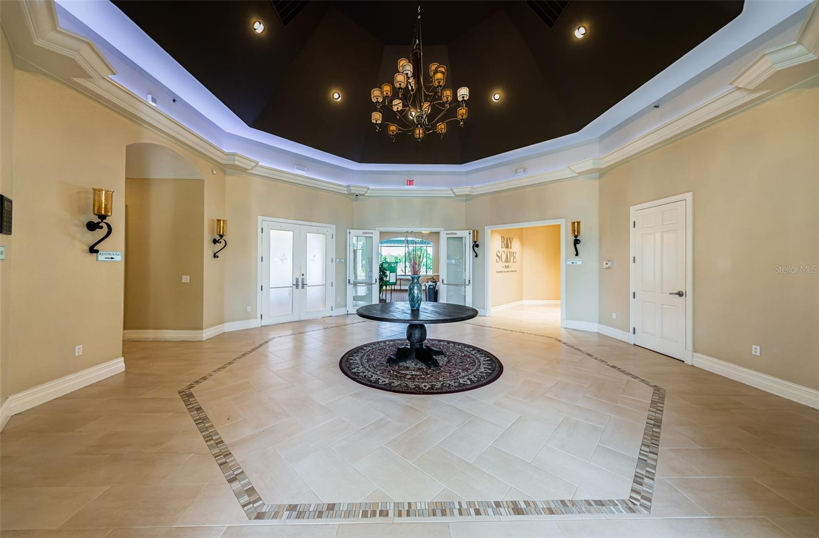 18186 SANDY POINTE DR, TAMPA, FL, 33647