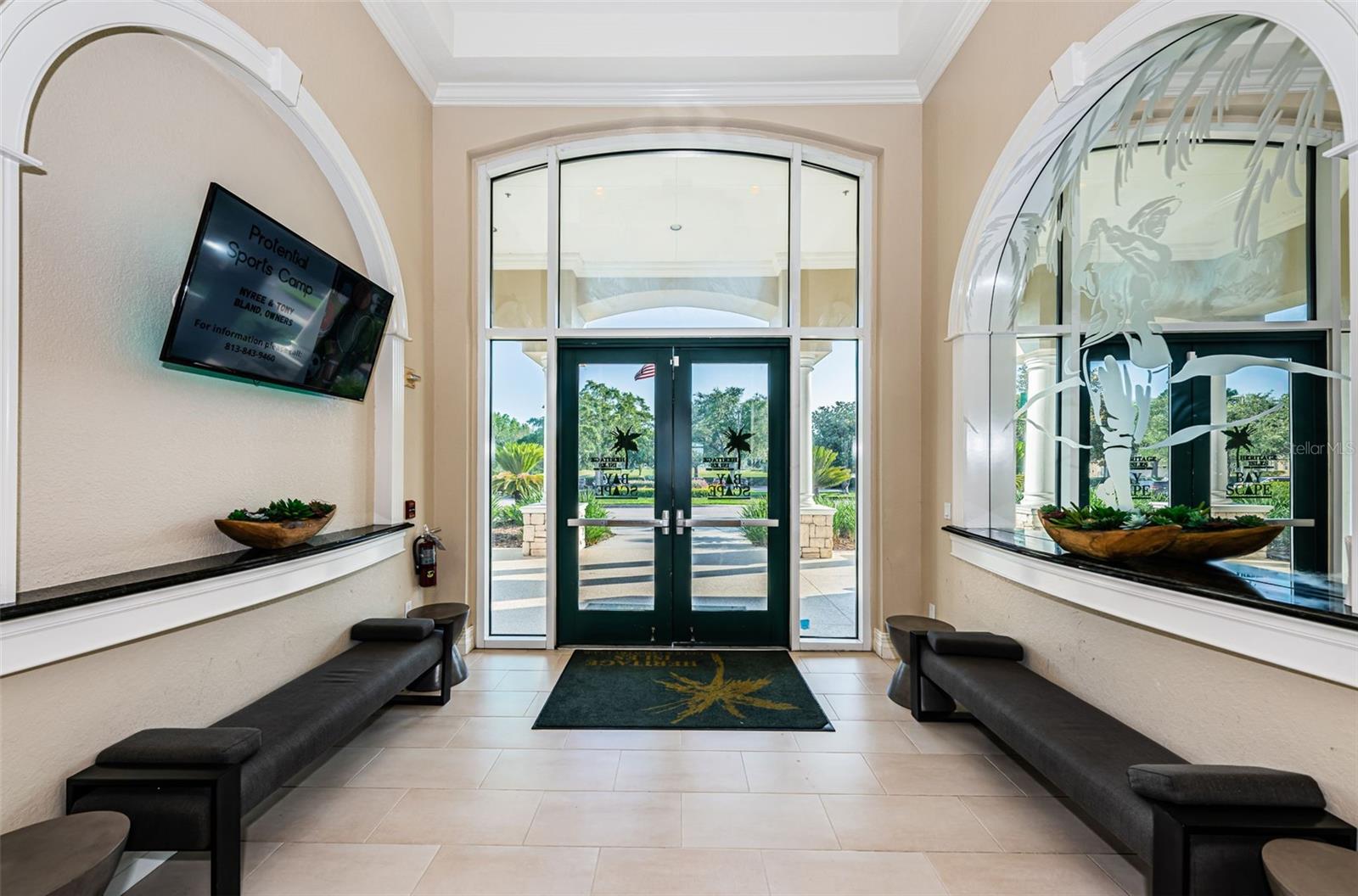 18186 SANDY POINTE DR, TAMPA, FL, 33647