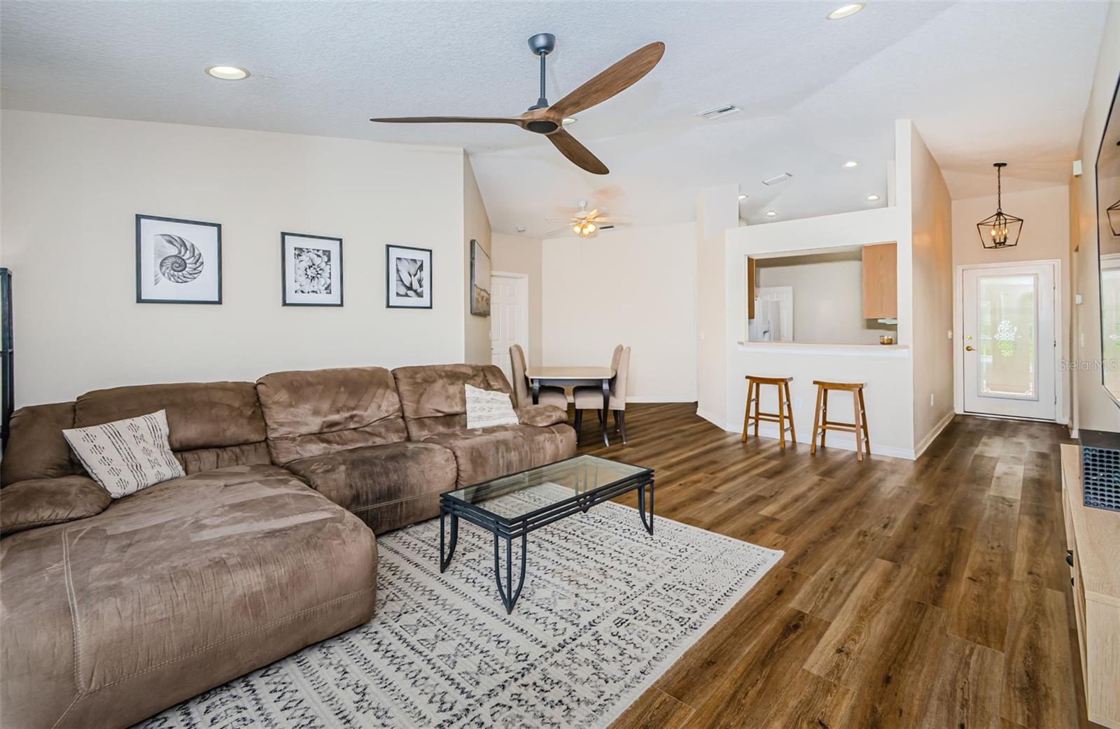 18186 SANDY POINTE DR, TAMPA, FL, 33647