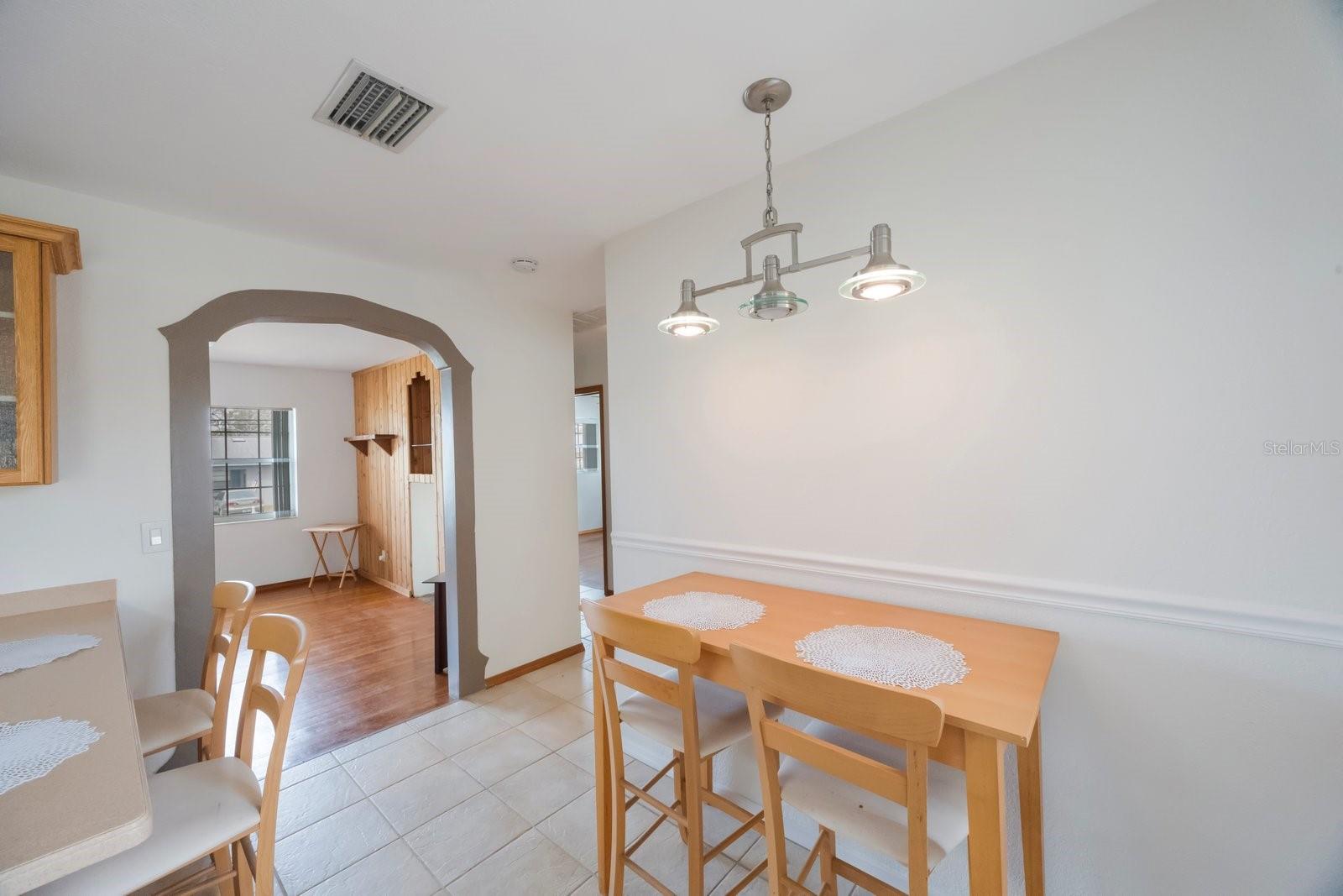 22 LAKE SHORE DR, PALM HARBOR, FL, 34684