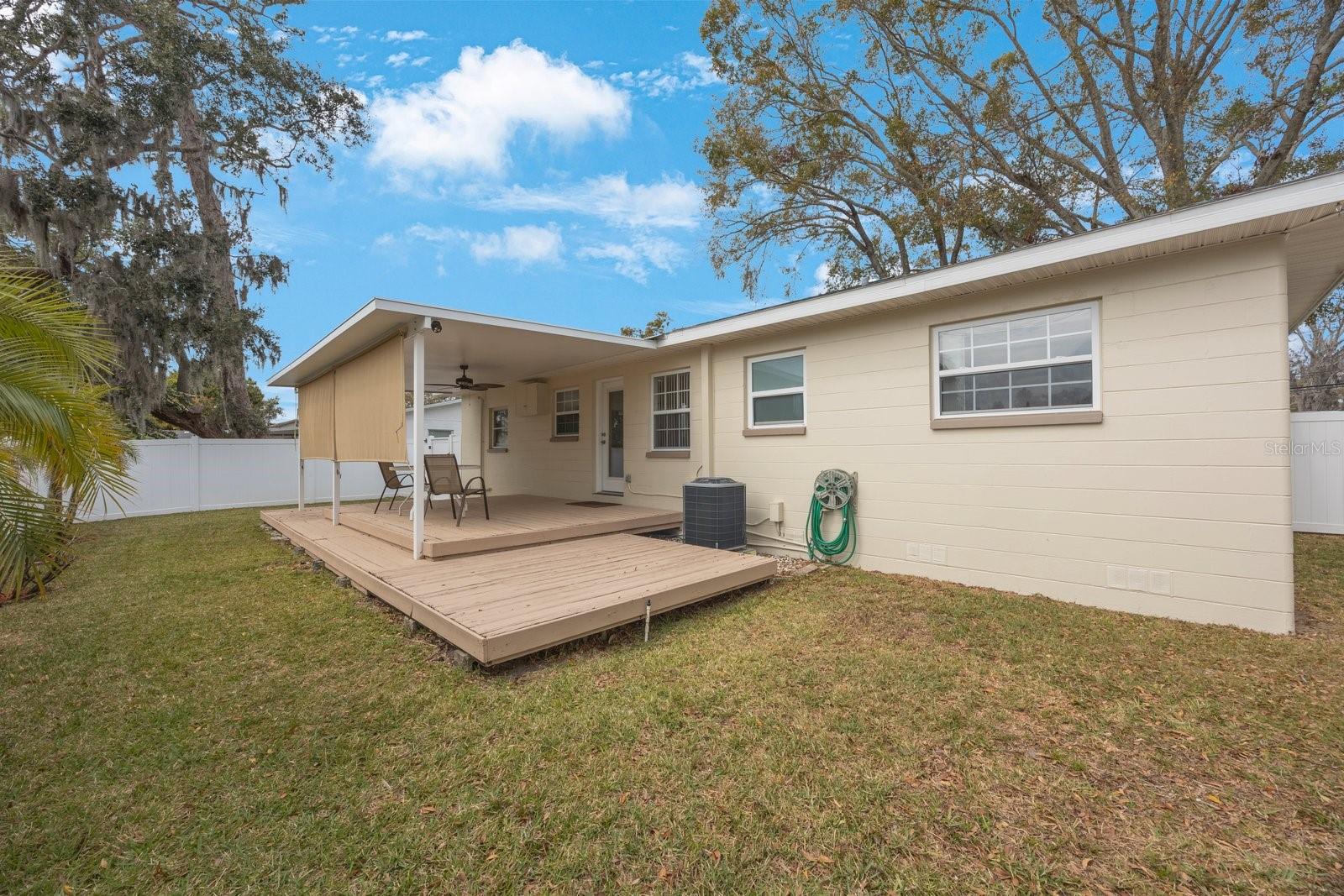 22 LAKE SHORE DR, PALM HARBOR, FL, 34684