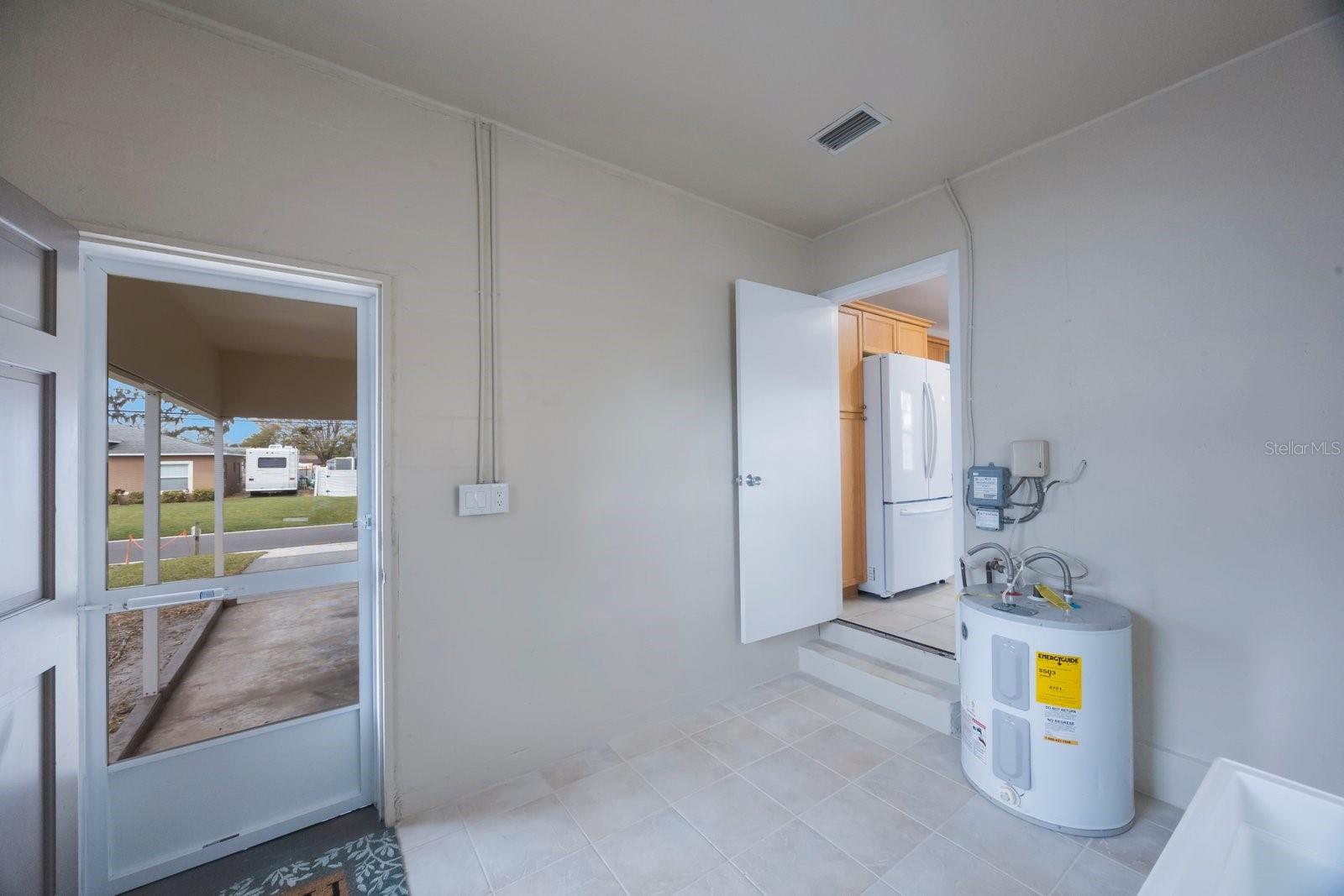 22 LAKE SHORE DR, PALM HARBOR, FL, 34684