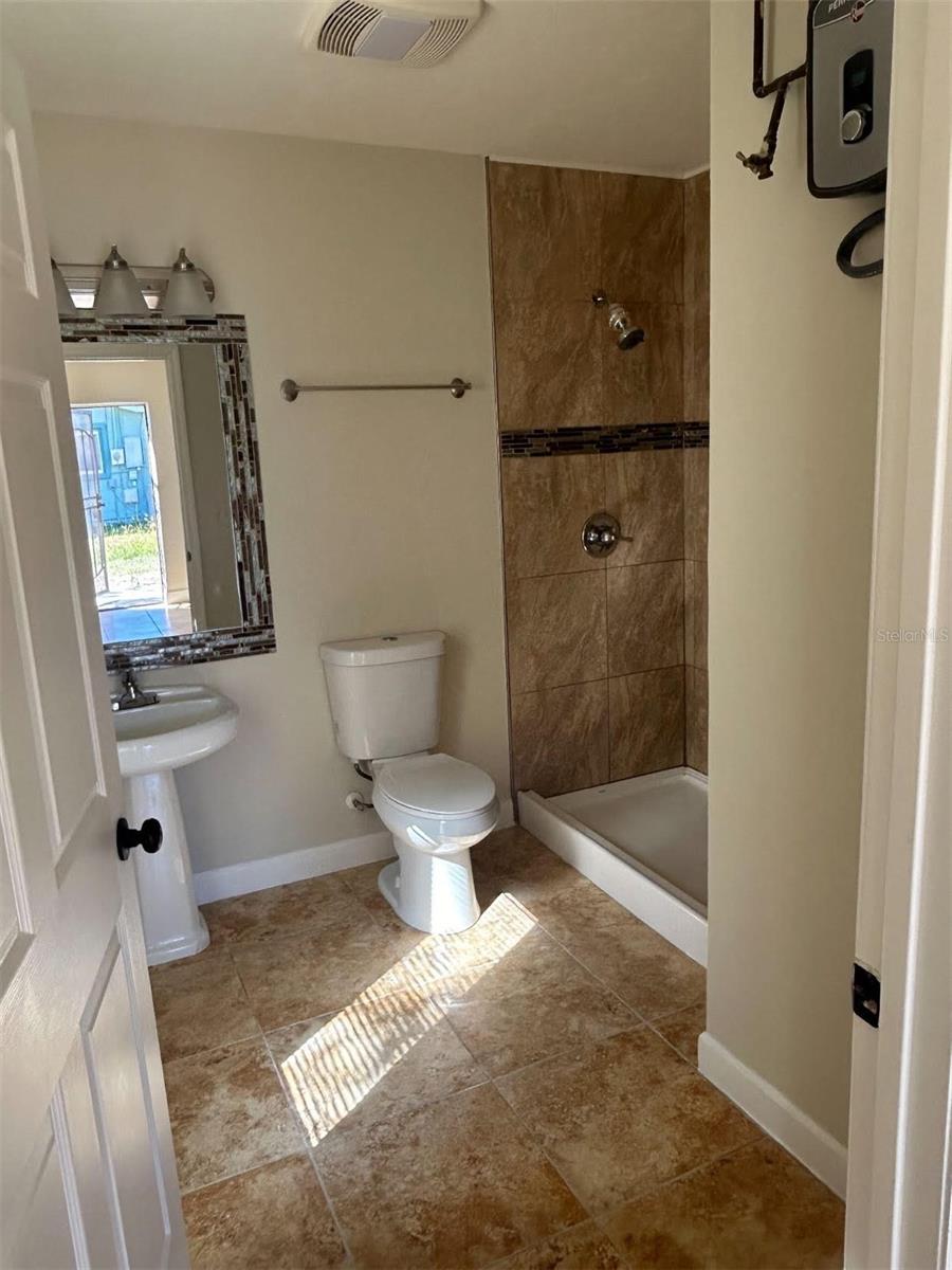 1827 2ND AVE E, BRADENTON, FL, 34208