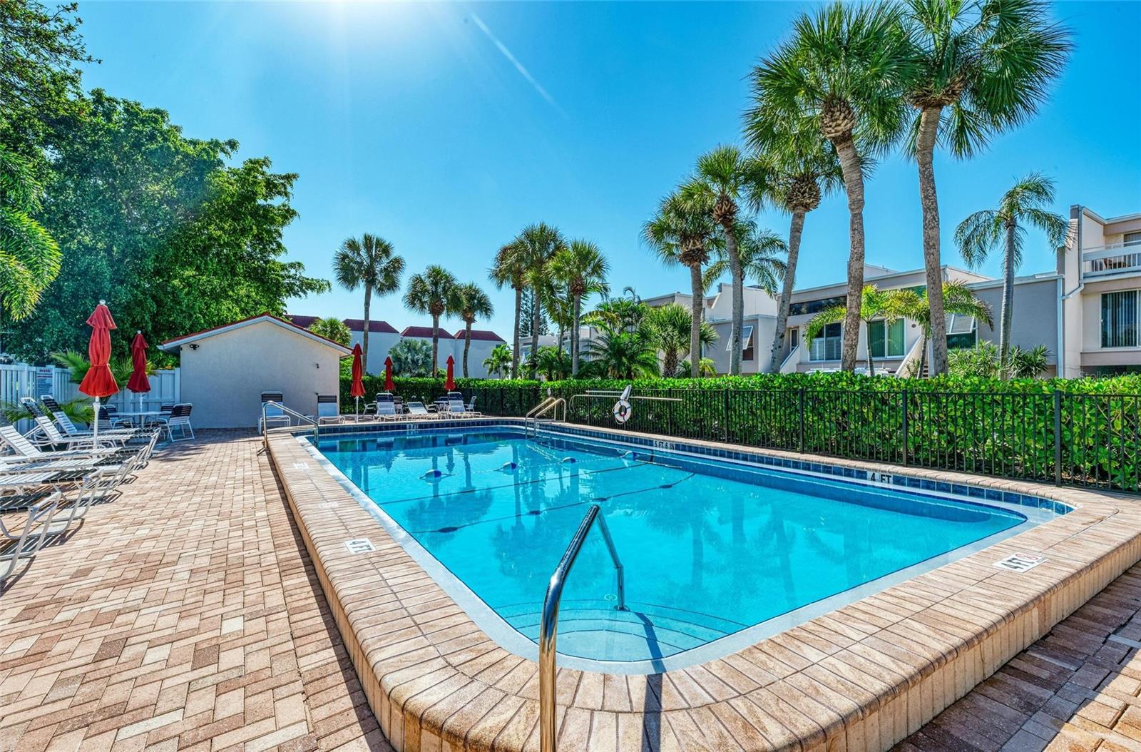 3805 E BAY DR #301, HOLMES BEACH, FL, 34217