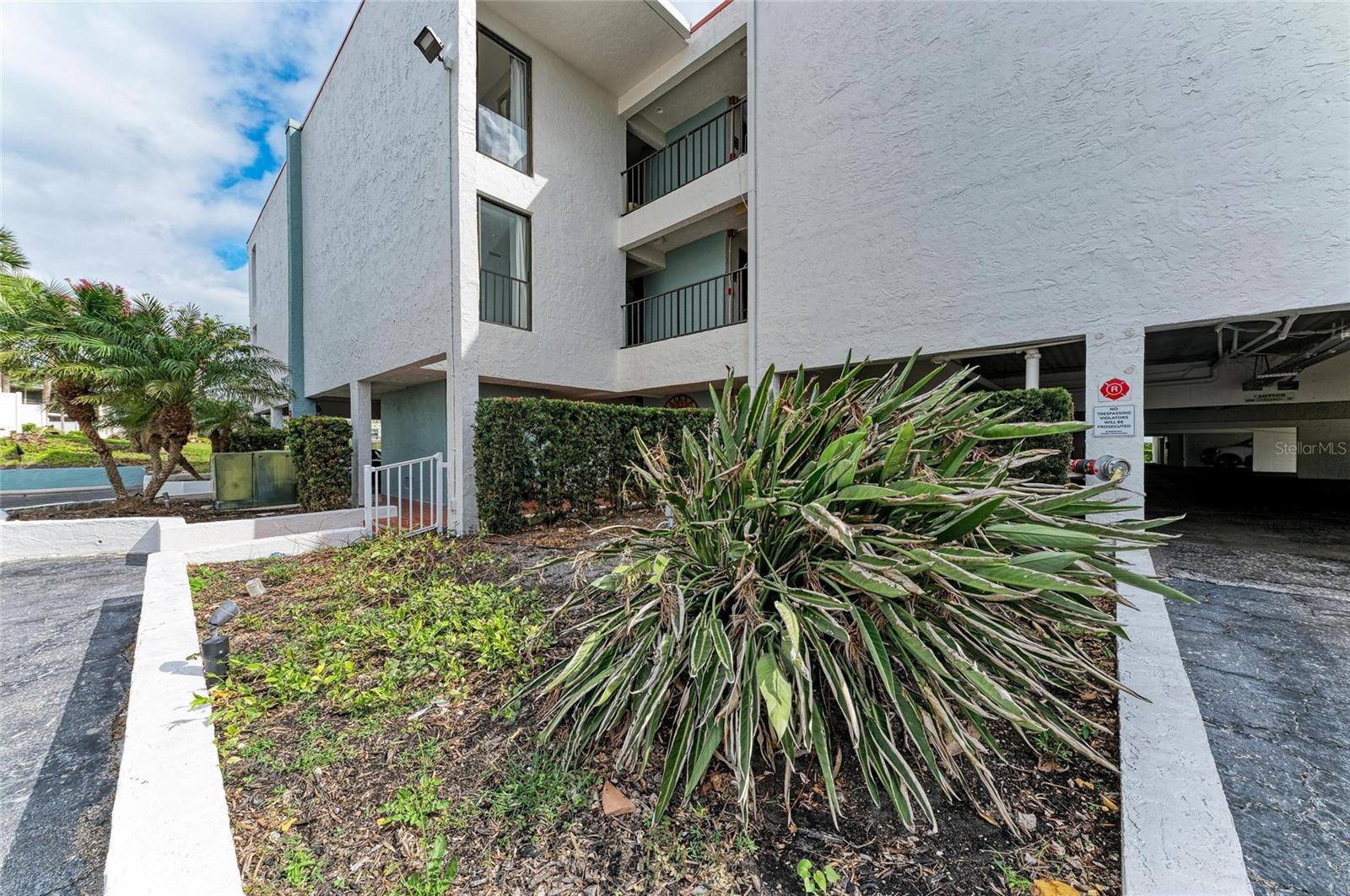 3805 E BAY DR #301, HOLMES BEACH, FL, 34217