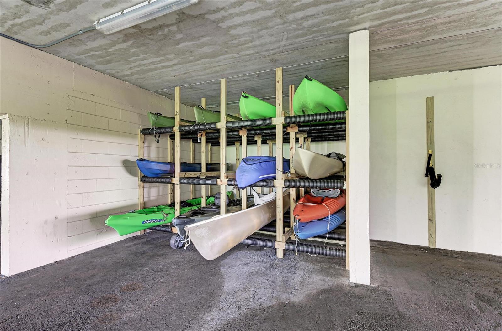 3805 E BAY DR #301, HOLMES BEACH, FL, 34217