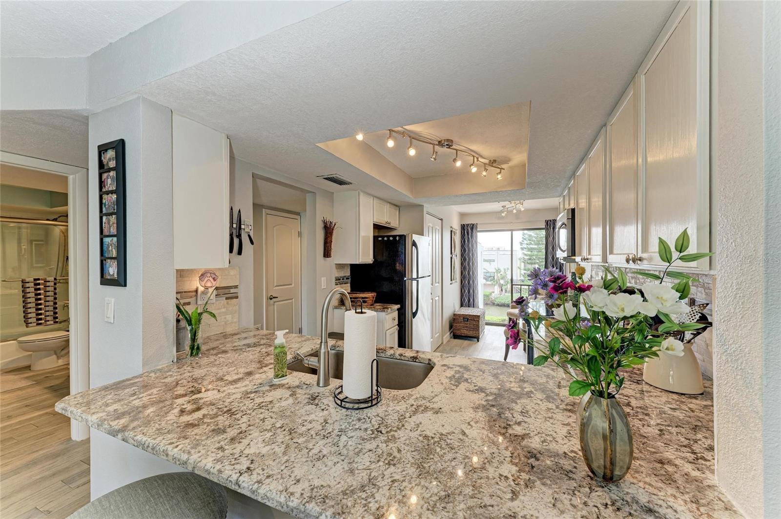 3805 E BAY DR #301, HOLMES BEACH, FL, 34217